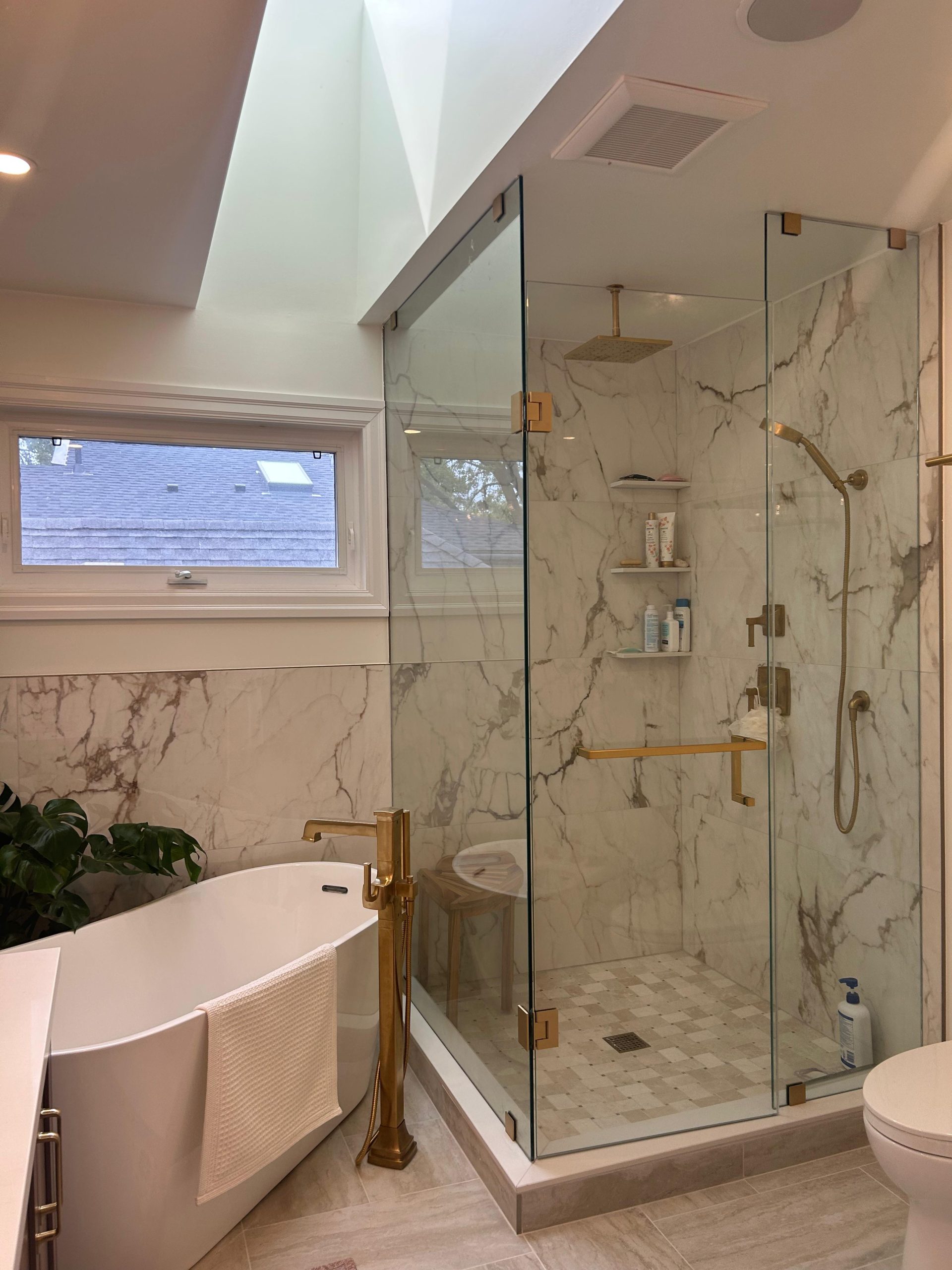 43 Cliveden Ave Etobicoke